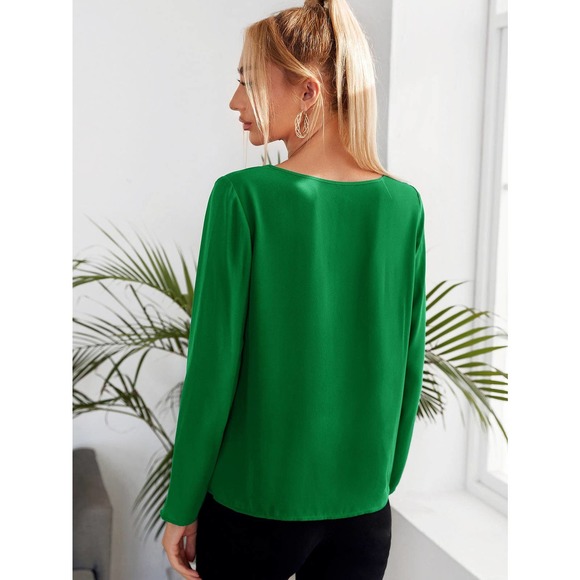 Keyhole Neck long sleeve Blouse black - Picture 2 of 11